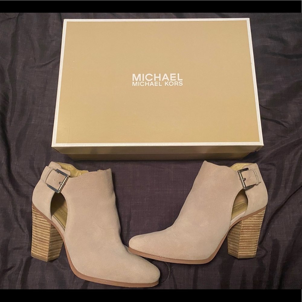 New! Michael Kors size 10 bootie